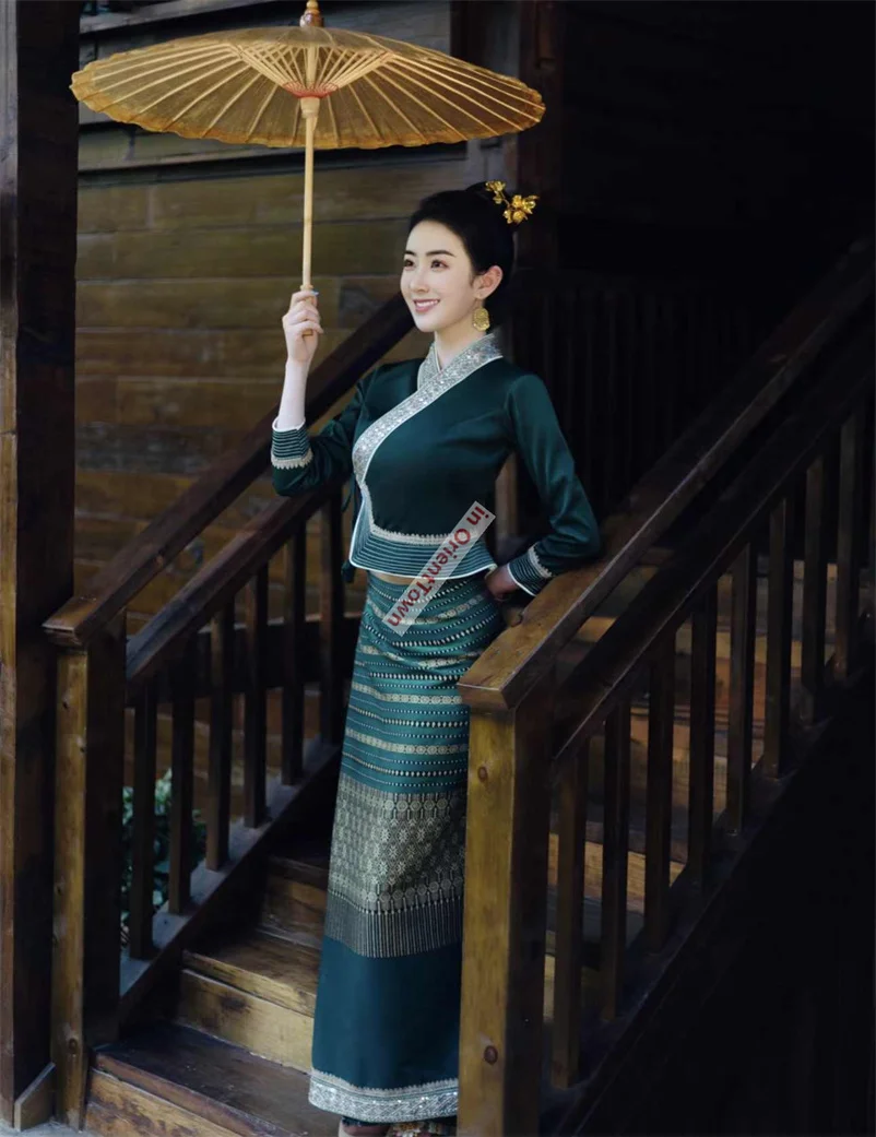 Yunnan Xishuangbanna Dai Traditional Ethnic Suits Top + Skirt  Lace Embroidery Slimming Effect Costume Travel Thailand Clothing