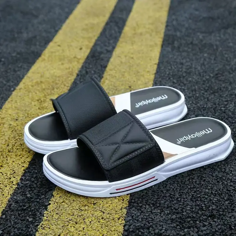 

Men's Summer Leather Open Toe Flat Sole Slipper Soft Sole Non Slip Home Slipper High Quality Lightweight Outdoor Beach Slipper