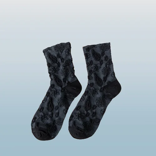 2024 neue Mode Paar Damen künstlerische Retro Wald Stil Frauen Herbst reine Baumwolle Mittel rohr Socken Retro gestapelte Socken