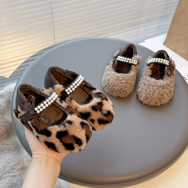 

2025 Winter New Children Light and Warm Flat Fur Light Warm Kids Casual Shoe Plush Warm Non-slip Girls Leisure Cotton Shoes