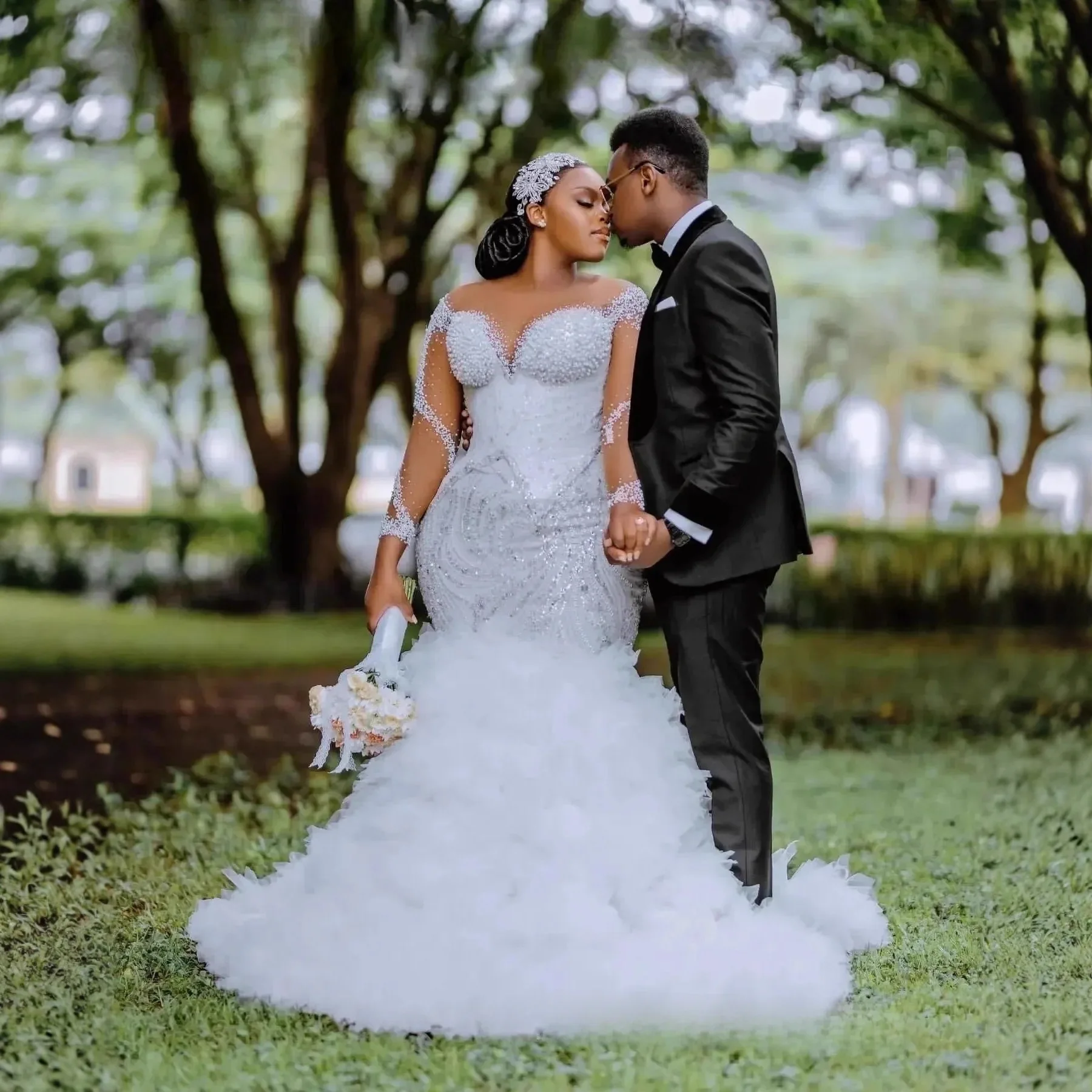 Maßgeschneiderte Sexy Meerjungfrau-Perlen Afrikanische Brautkleider Paillettenbesetzte Langarm-Hochzeitskleider Sweetheart-Applikationen Vestido De Noiva – Detail 4