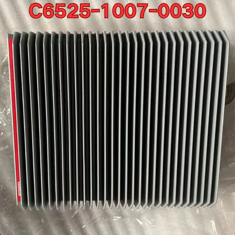 

The second-hand C6525-1007-0030 PLC main unit functions normally in testing. For pricing, please consult customer service.