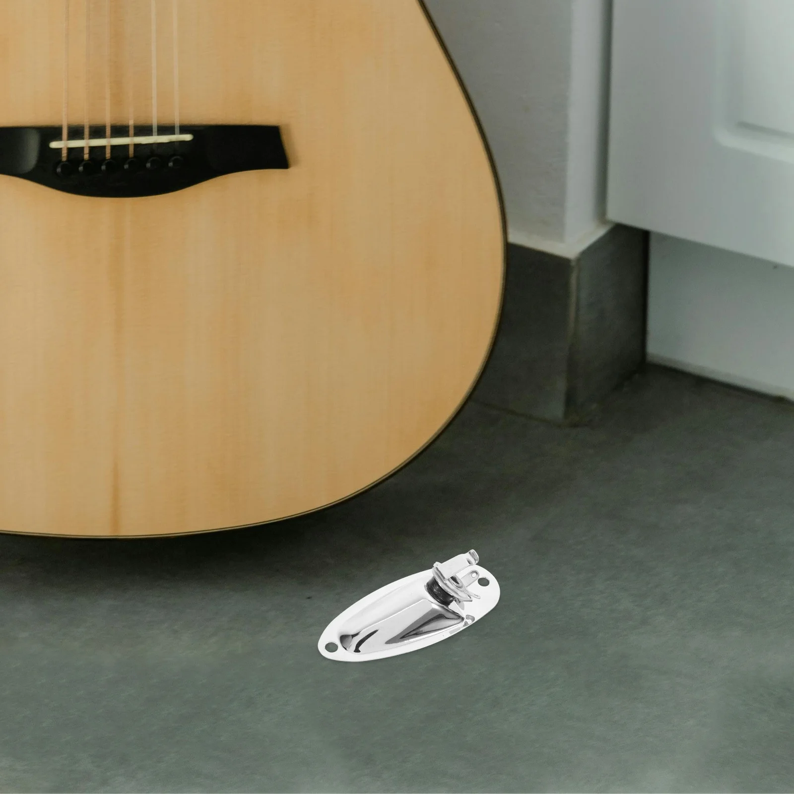 

1Set Electric Guitar Input Output Jack Plate Metal Replacement Socket Plate Durable Professional Guitar Accessory Parts