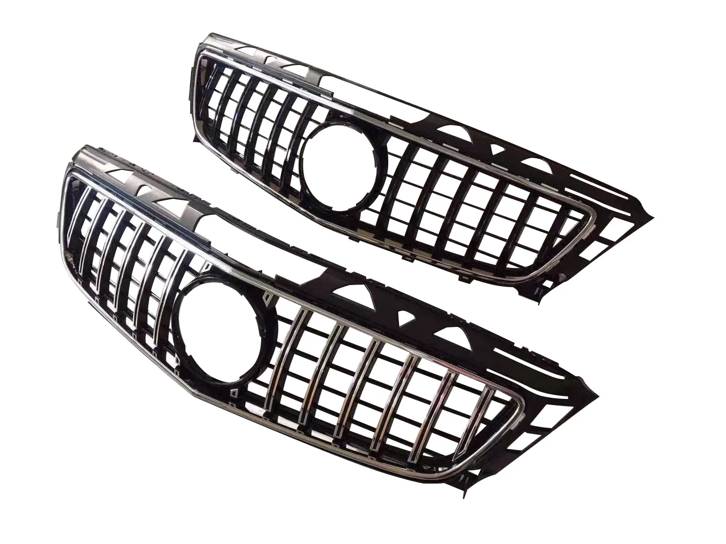 XVIP Chrome Silver Diamonds Style Front Bumper Grille For Mercedes Benz CLS-Class W218 CLS350 CLS500 CLS550 2012-14 Upper Grille