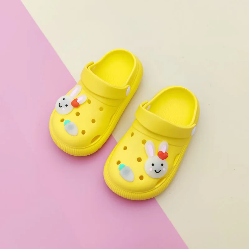 2023 Summer New EVA Girls' Sandals Slippers Children's Cute Baotou Cartoon Glow Rabbit Soft Sole Baby Hole Shoes SO113