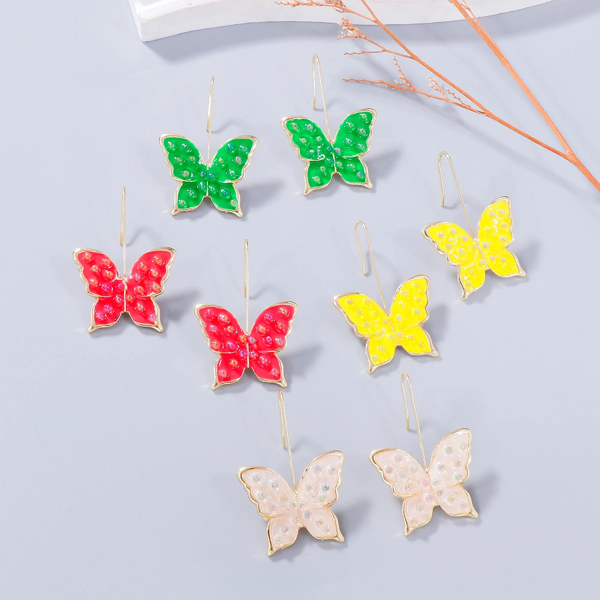 2024 New Colorful Butterfly Earrings for Women Fashion Statement Metal Enamel Sweet Cute Butterfly Hanging Earrings 2024 Jewelry