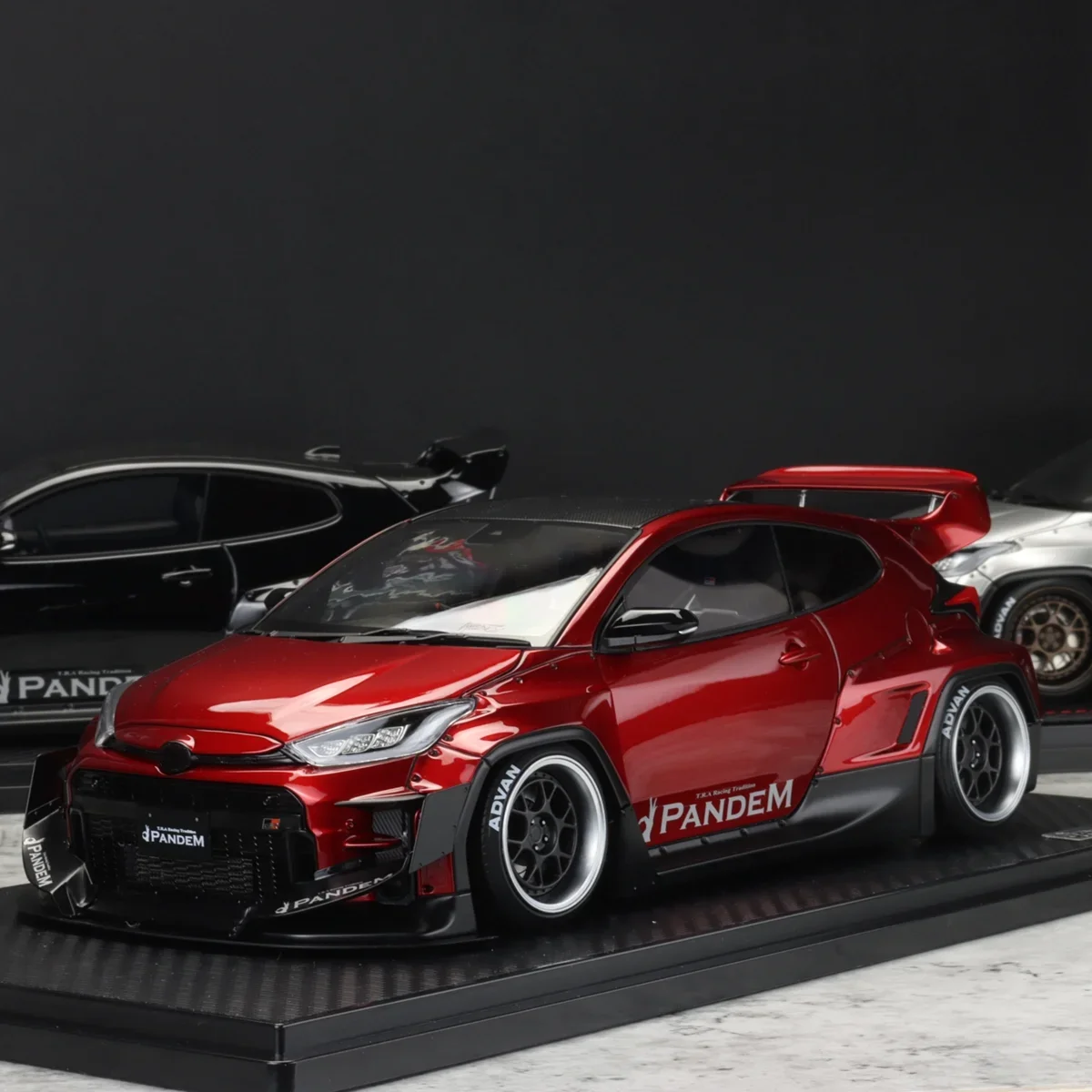 IG 1:18 야리스 PANDEM GR 4BA JDM 시뮬레이션 한정판 레진 메탈 정적 자동차 모델 장난감 선물