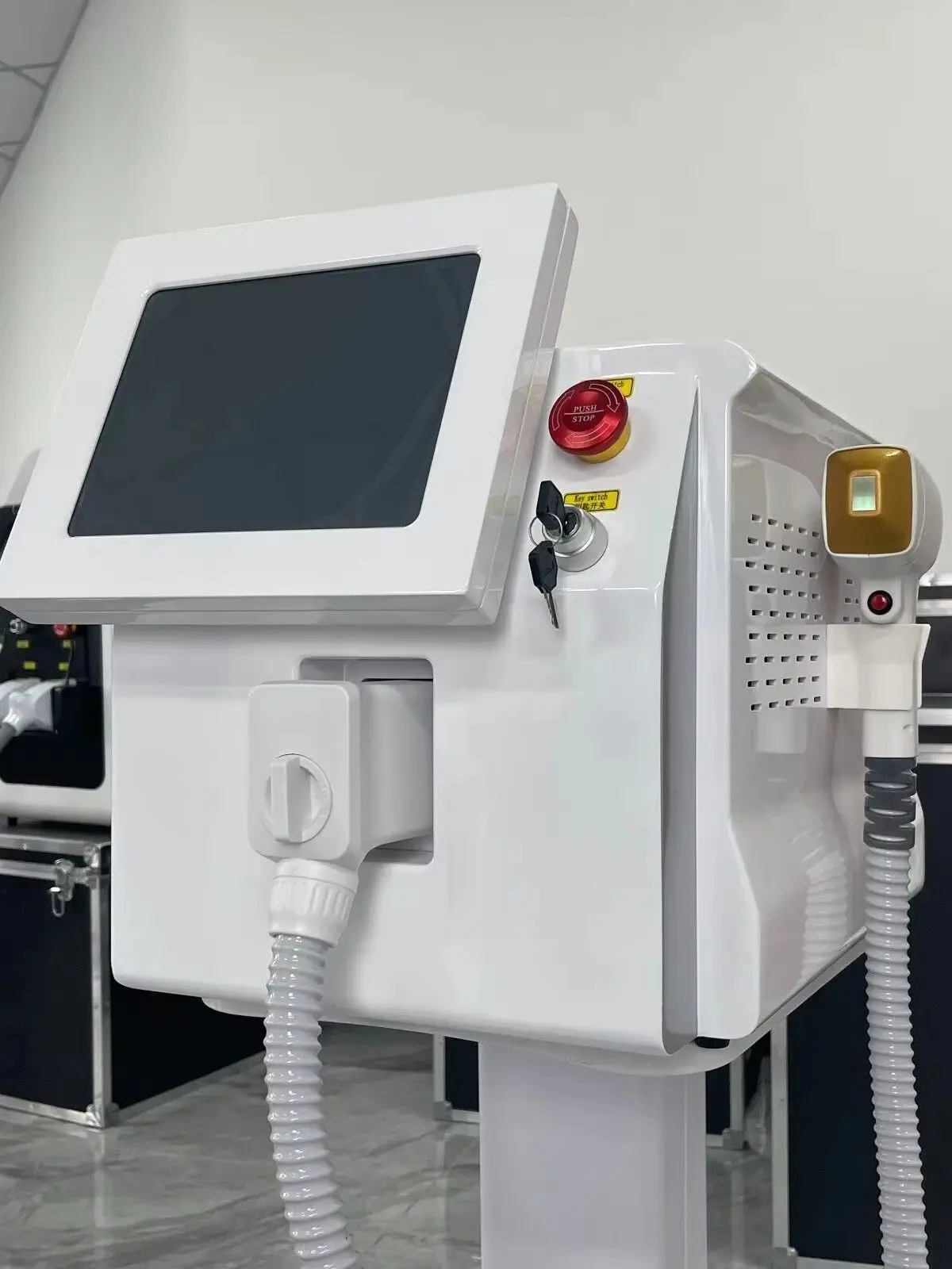 2025 3000W 808nm Máquina profissional de remoção de pêlos a laser de diodo 3 comprimentos de onda - Sistema indolor de resfriamento de gelo para rosto e corpo