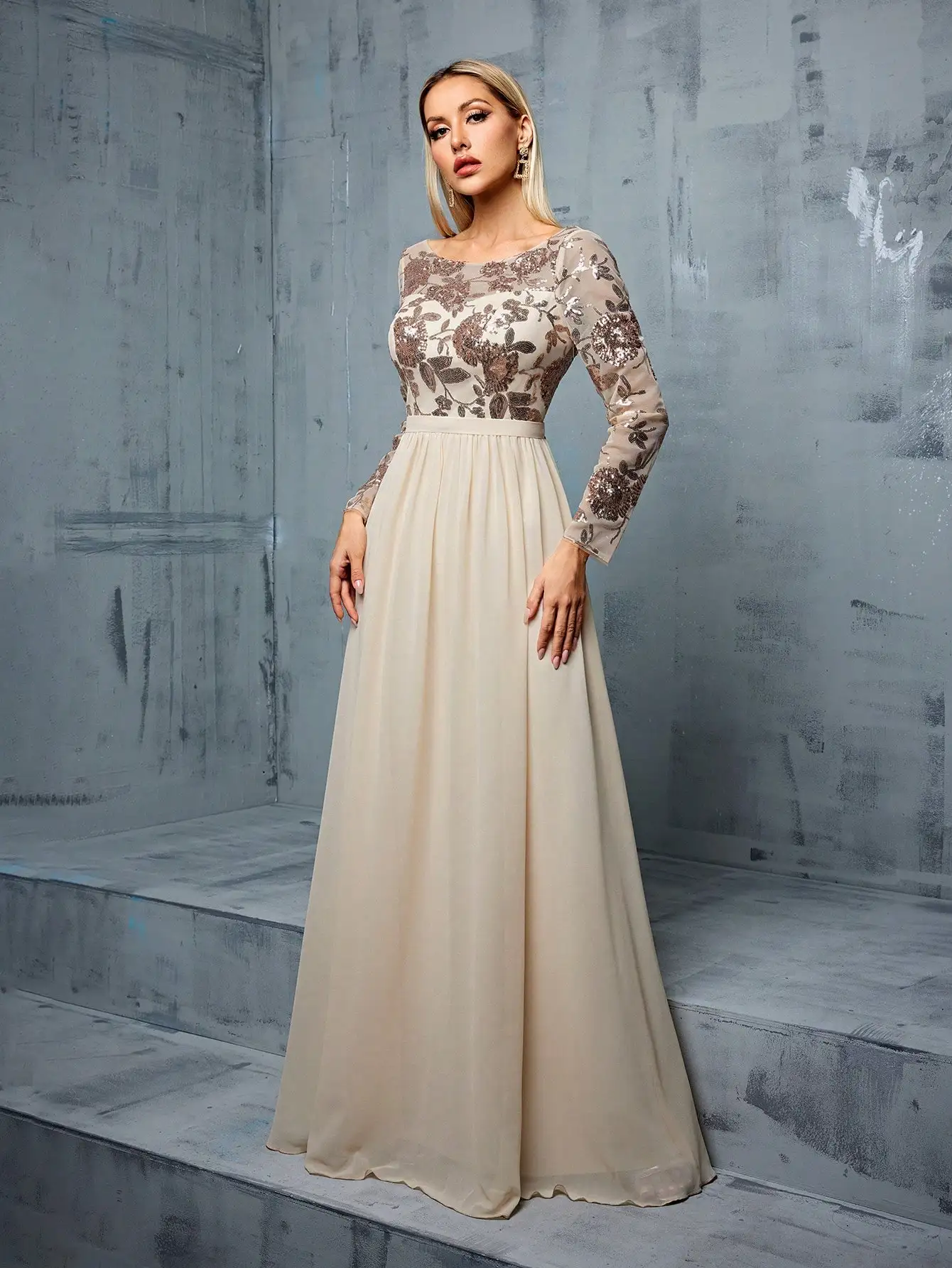 Vestido de noite de chiffon patchwork de meia manga bordado com lantejoulas e decote redondo