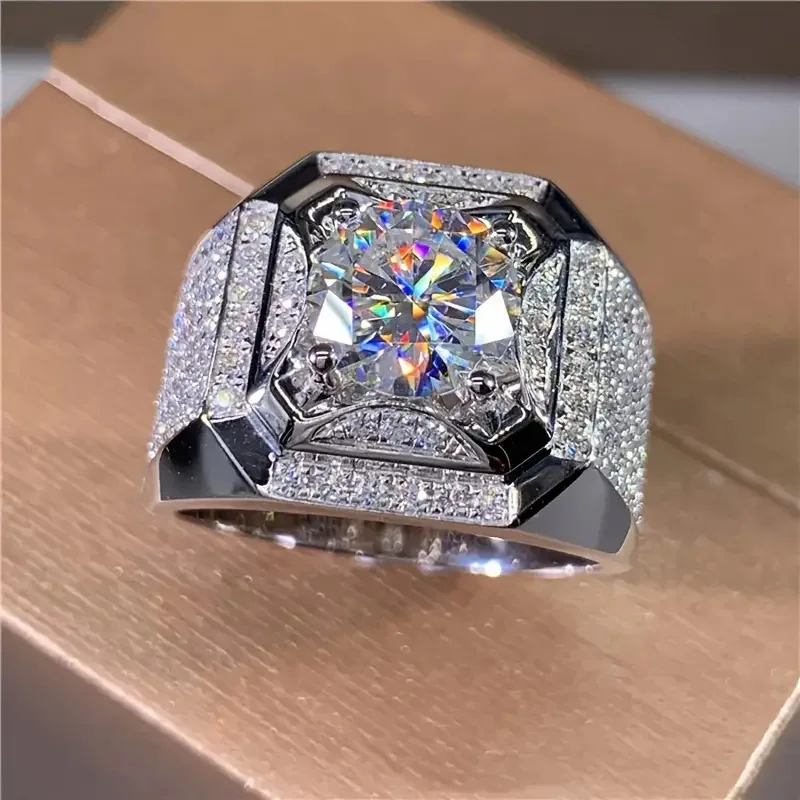 

Men's Luxury Full-Diamond Wide-Band Ring, Shiny High-End Business-Style Ring, Gorgeous Statement Jewelry for Business Meetings