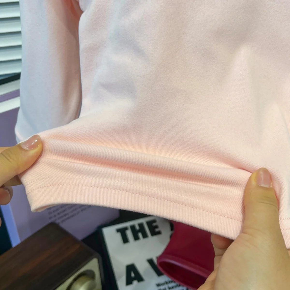 Herbstliches, süßes, einfarbiges Mädchen-Oberteil mit Herzmuster, warmes, gerüschtes Langarm-T-Shirt für Kinder, ideal für den täglichen Gebrauch, Kinderkleidung, Hemd. – Detail 11
