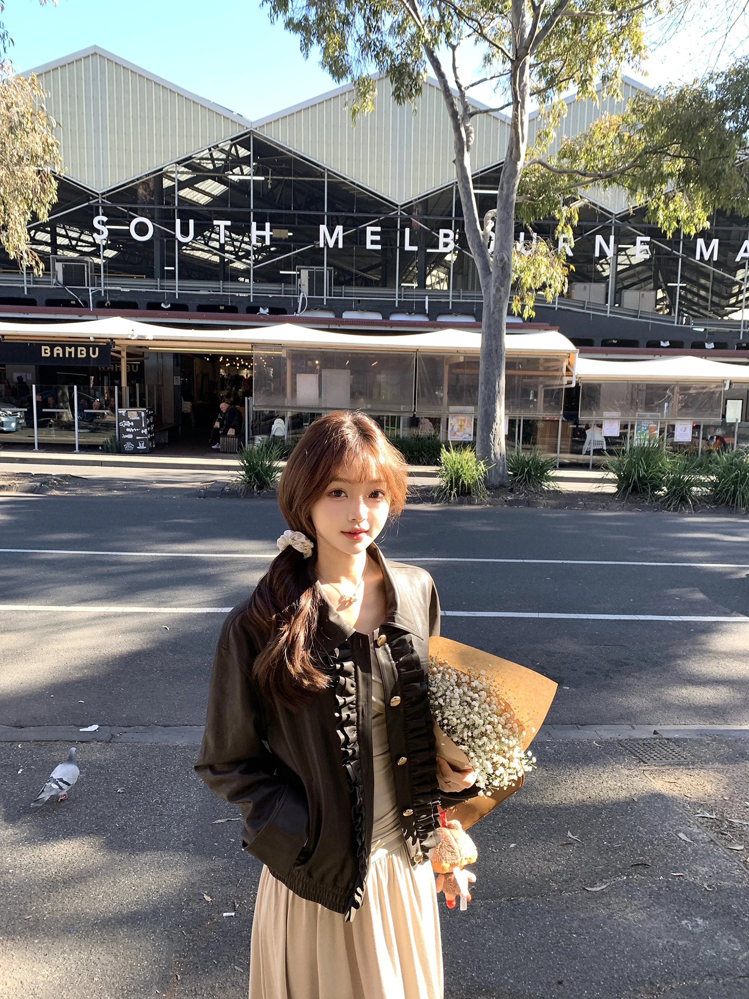 جاكيت جلد نسائي بتصميم عتيق من Pokemeng، تصميم ربيعي عصري بحافة مكشكشة، قطعة علوية متعددة الاستخدامات على الطراز الباريسي.