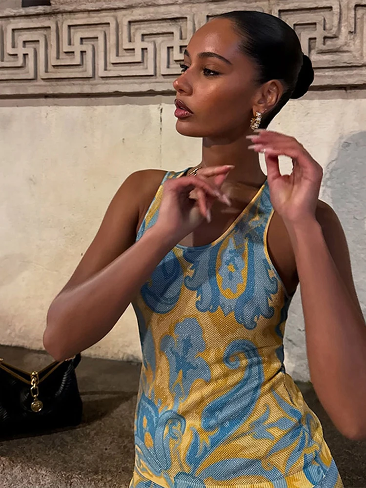 ไม่สมมาตรพู่ชุดผู้หญิง Hollow OUT พิมพ์แขนกุดเอวสูงชุด Bodycaon 2025 ฤดูร้อน Retro Backless Robes