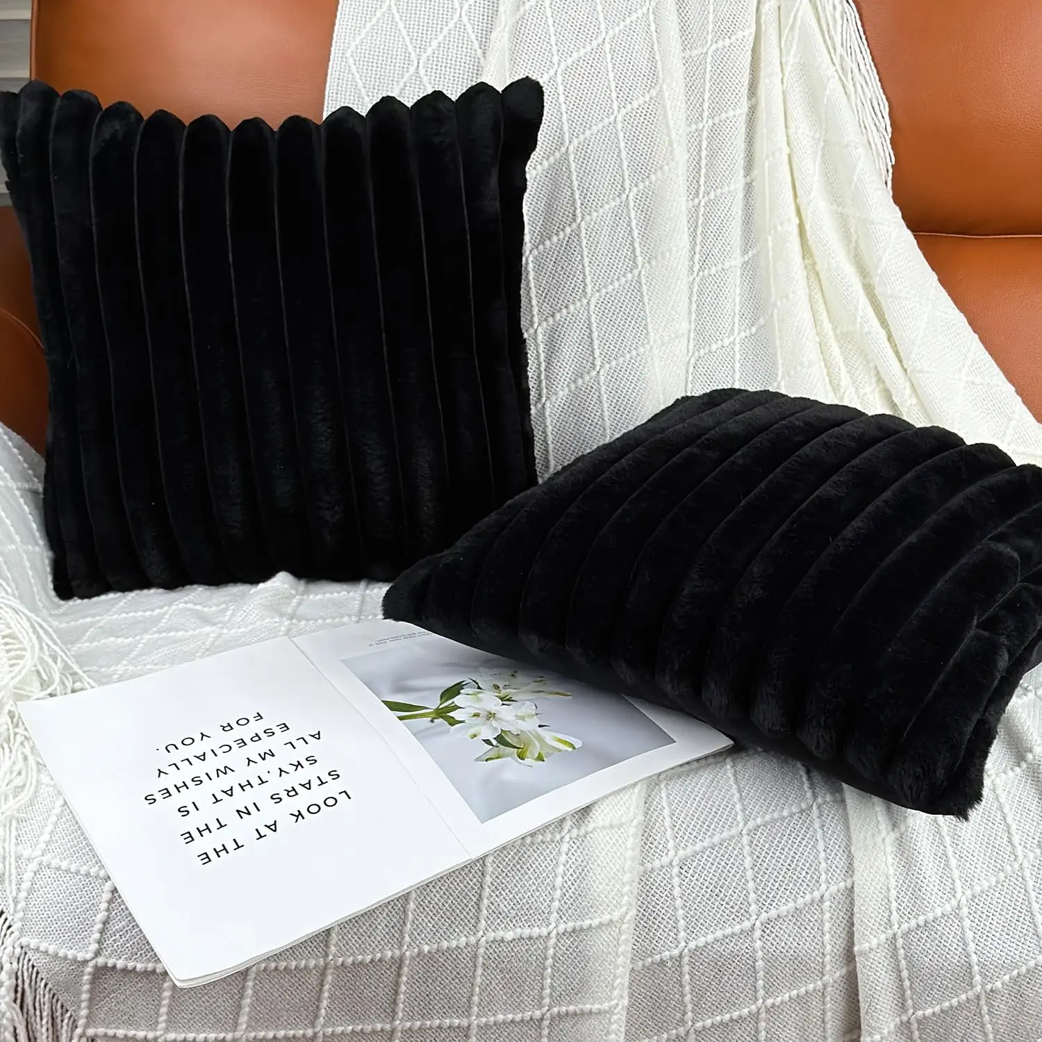 18x18 Inch Throw Pillow Cover Set of 2,Decorative Faux Fur Covers for Couch,Soft Fluffy Pillow Cover with Velvet for Living Room