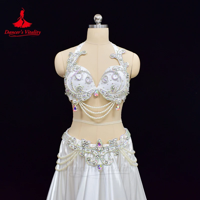 Trajes de competición de danza del vientre personalizados, sujetador con cuentas de diamantes brillantes, falda dividida Sexy, disfraz de actuación