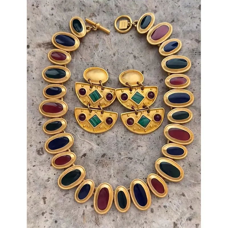 

European & French Niche Dopamine Color Palette Necklace - Retro Natural Malachite Glass Earrings for Women, Jewelry Gift