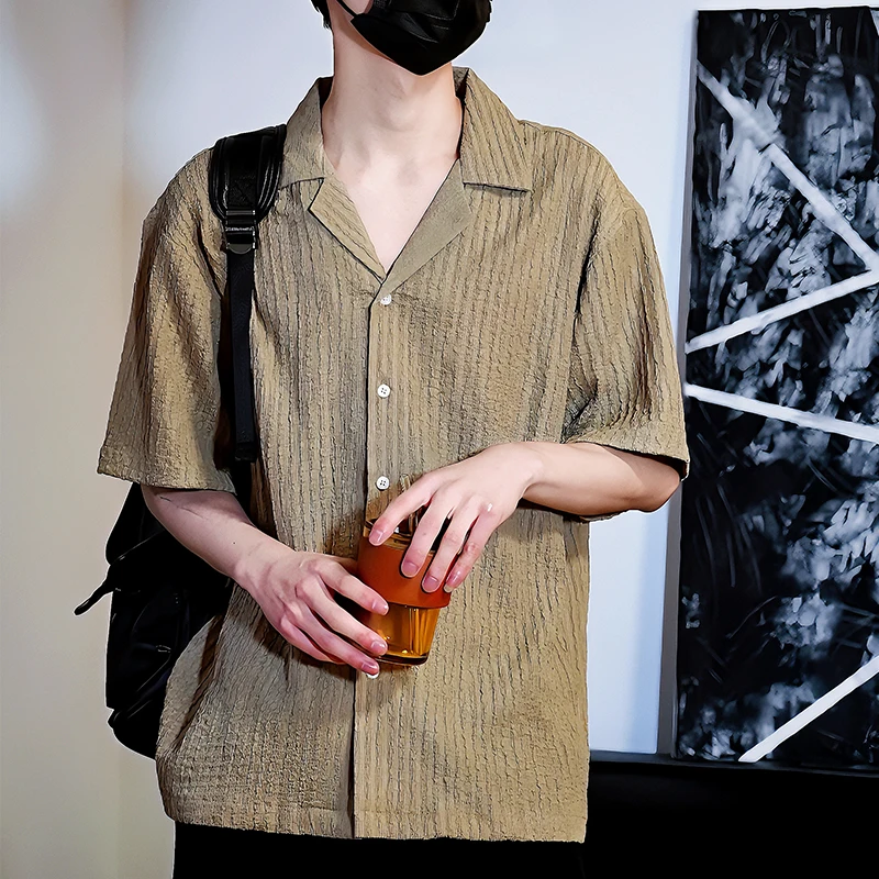 

Loose Fit Cuban Collar ort Sve Men's irt Faionable Pleated Design Breathable Casual Sle Summer irt f Sve