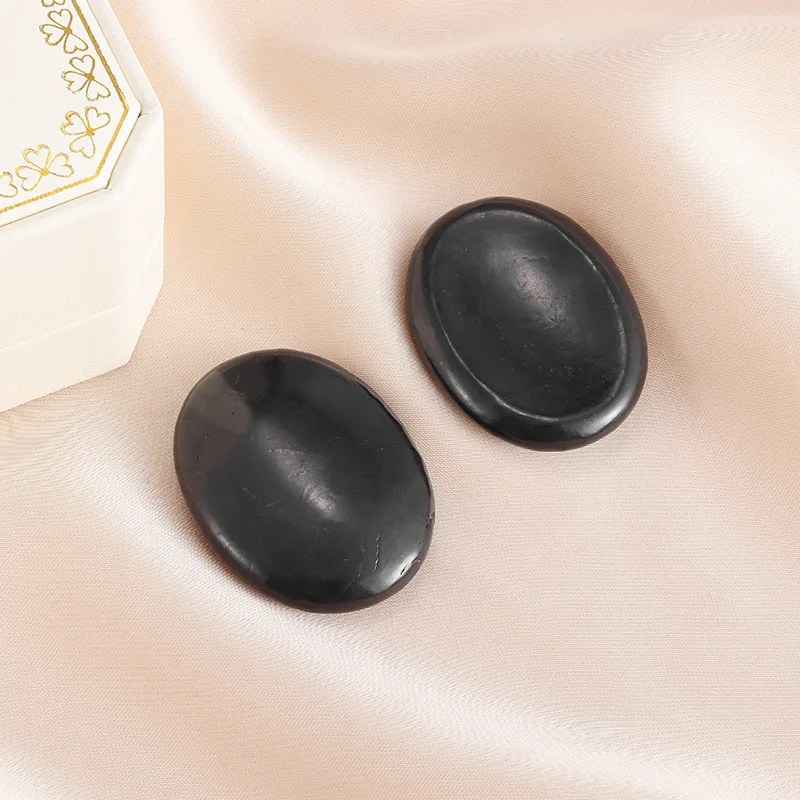 Popular Natural Shungite Thumb Stone Stress Relief Energy Stone Hand Piece Guasha Massage Stone Healing Crystal 40x30x8mm