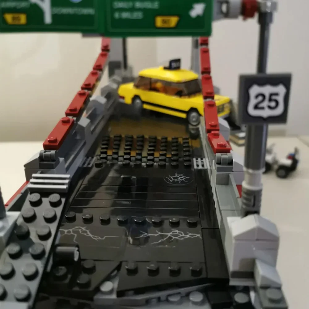 2025 NIEUWE Klassieke Serie Ultieme Brug Battle Bouwstenen Mobiele Auto Model Bricks Speelgoed Voor Kinderen Jongens Verjaardagscadeau