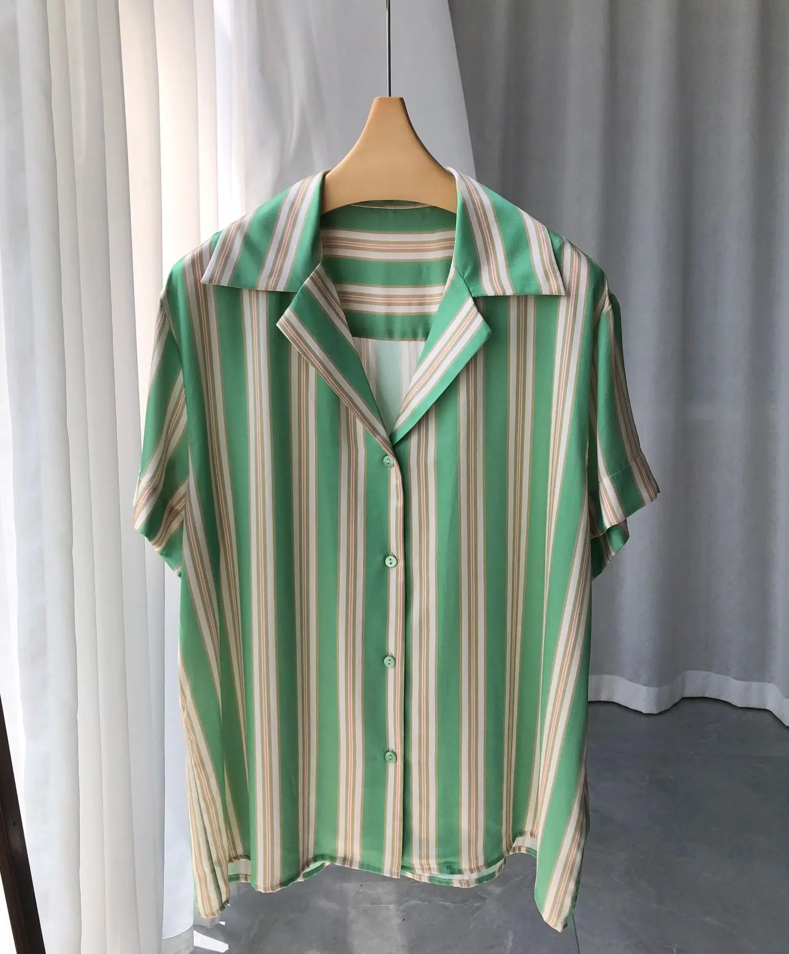 Birdtree 19Mm Sandwashed Crepe Satin Silk Suit Women Cool Mint Green Striped Short-sleeved Shirt and Shorts 2023 Summer S37803QM