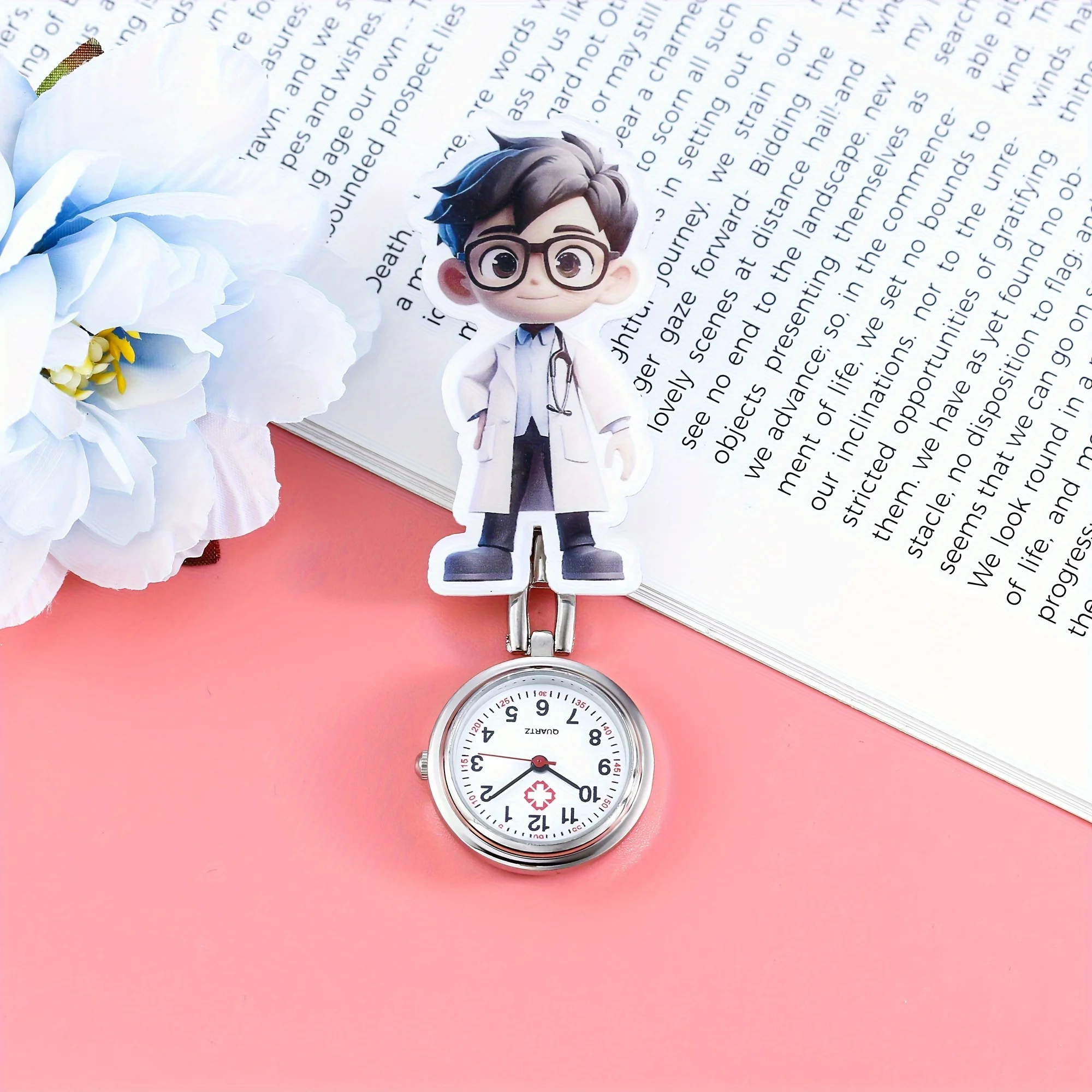 นาฬิกาการ์ตูนพยาบาลตัวการ์ตูนน่ารักกระเป๋าพยาบาลนาฬิกาสอบของหมอแขวนนาฬิกาหน้าอก