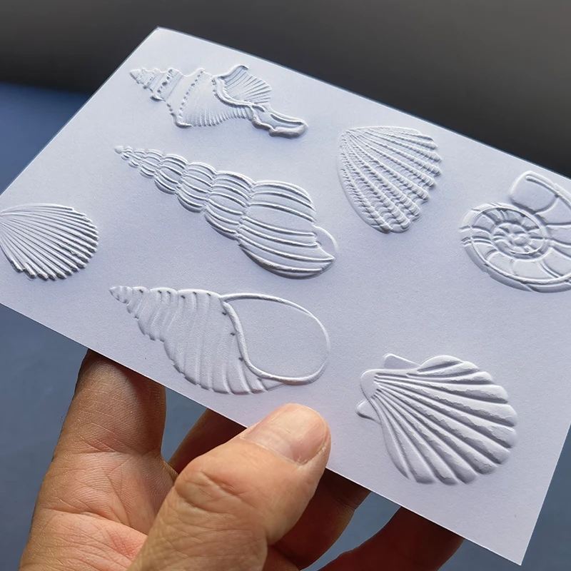 Picture 5: This stylish 3D relief folder is themed around 