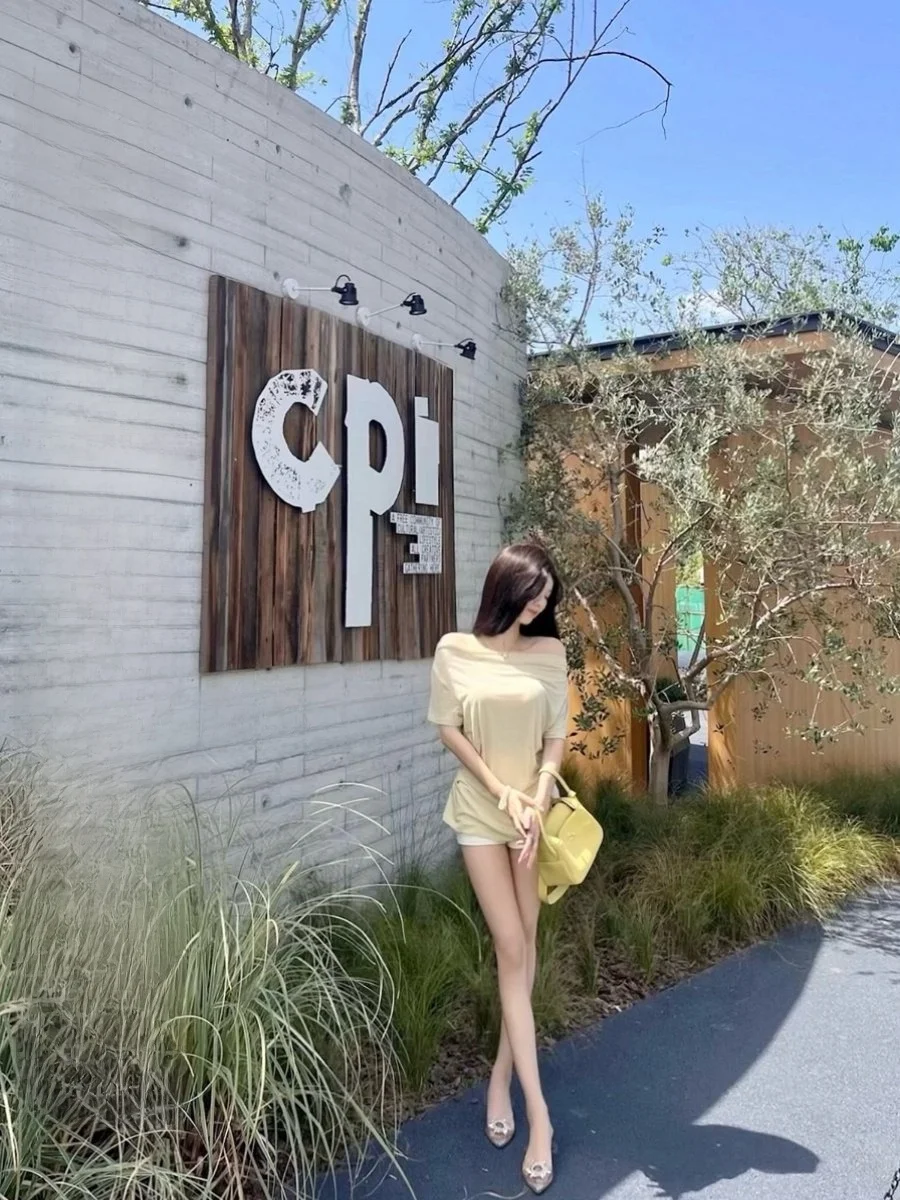 

Женская футболка CCZEE с асимметричным дизайном и лимонным принтом, универсальный топ с коротким рукавом для женщин