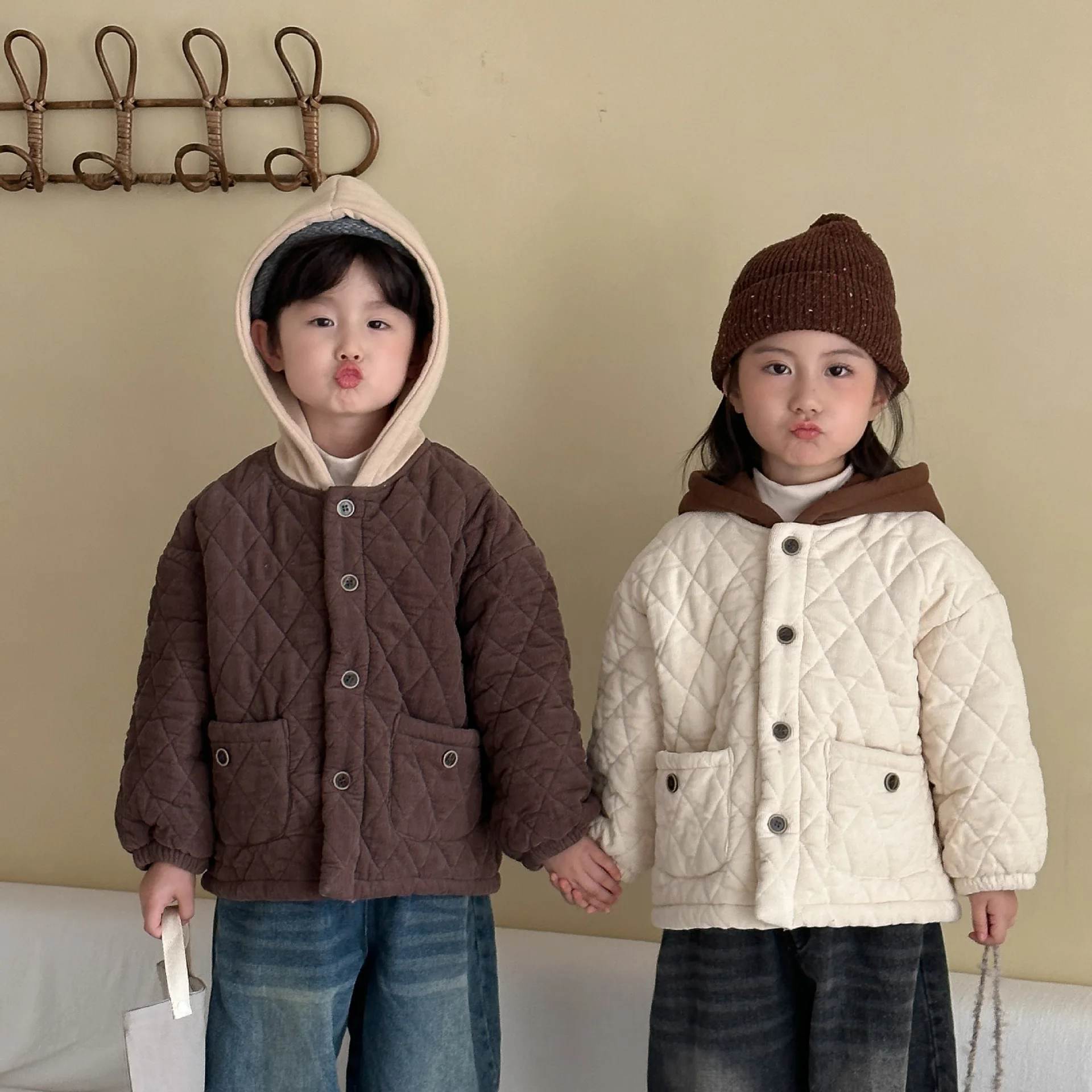 

Kids Baby Girl Winter Parkas New Hooded Thicken Warm Toddler Girl Outerwear Coat Add Fleece Children 3-8Y Girl Plush Jacket Coat