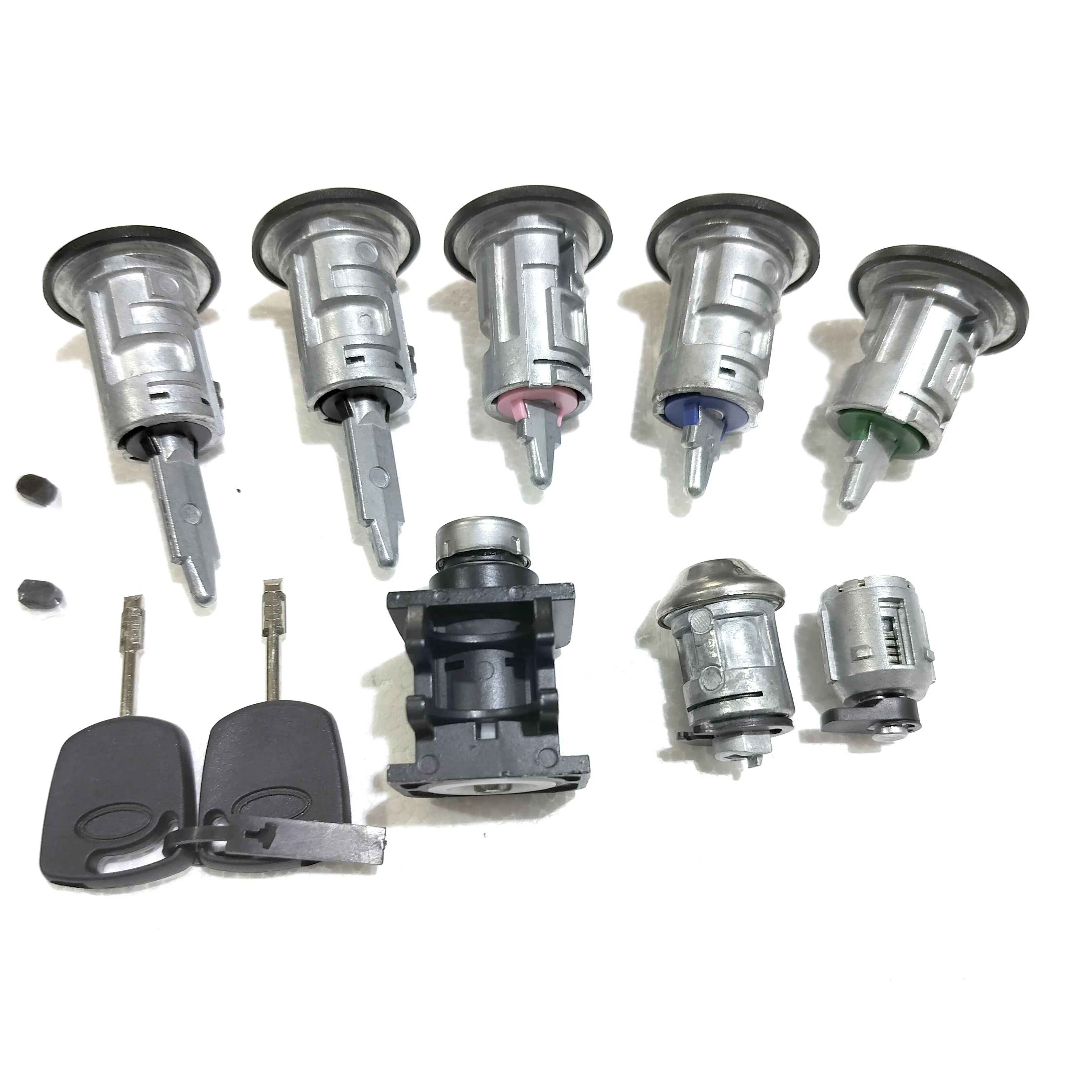 2 clés complètes pour le coffre et le réservoir de carburant de Transit Connect 2010-2013 2T1AW22050AD 4425134 en stock