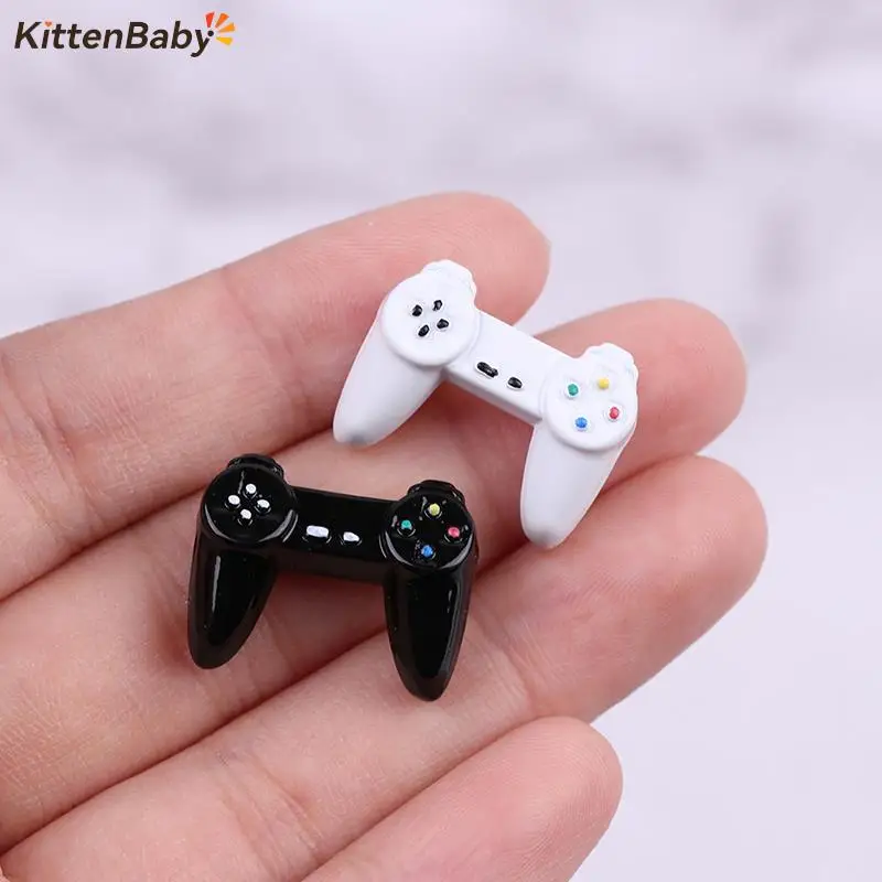 1Pcs Dollhouse Mini Game Handle Gamepad Simulation Wireless Game Controller Model Dollhouse Decor Accessories