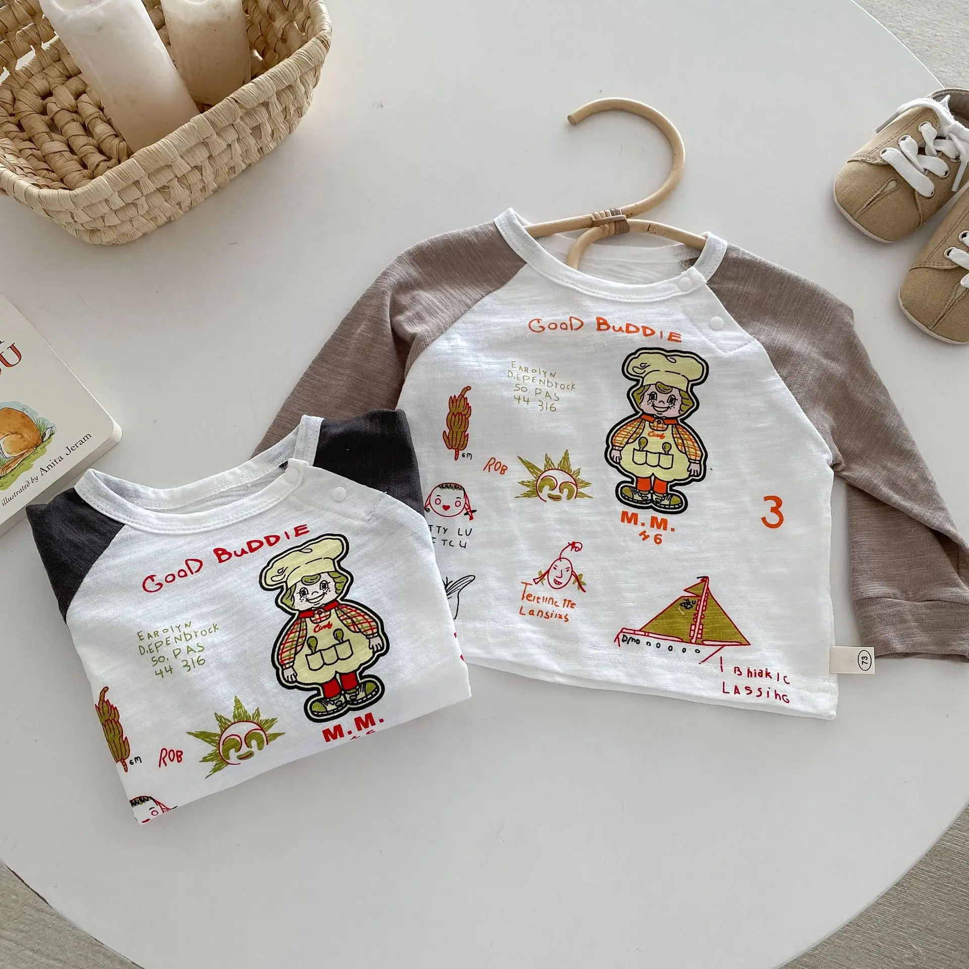 

Children cartoon t-shirt bottoming shirt 0-5 years old autumn Korean boys super cute long-sleeved