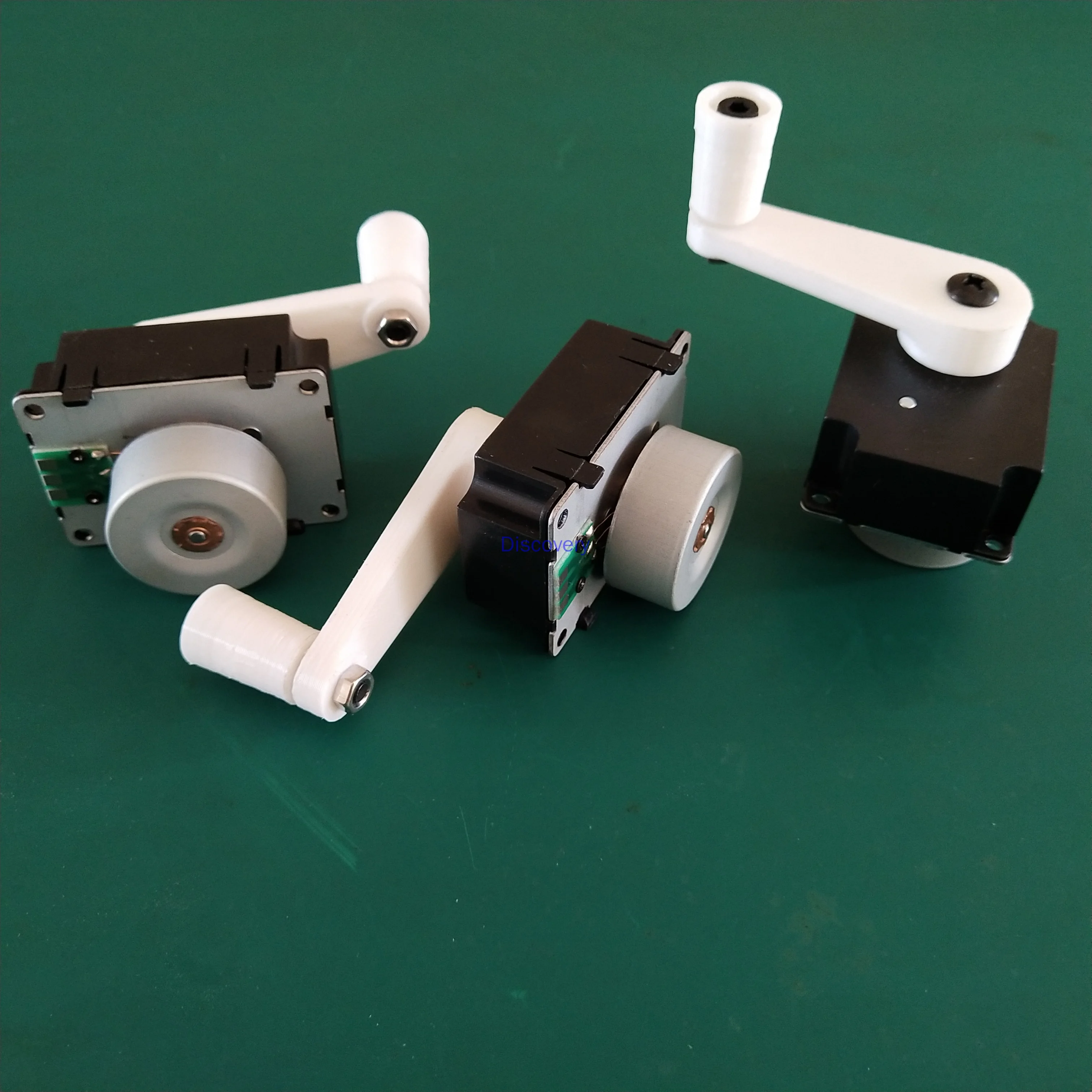 Micro Hand-cranked Generator for Outdoor Emergency Mobile Phone Charging Three-phase Permanent Magnet Brushless External Rotor