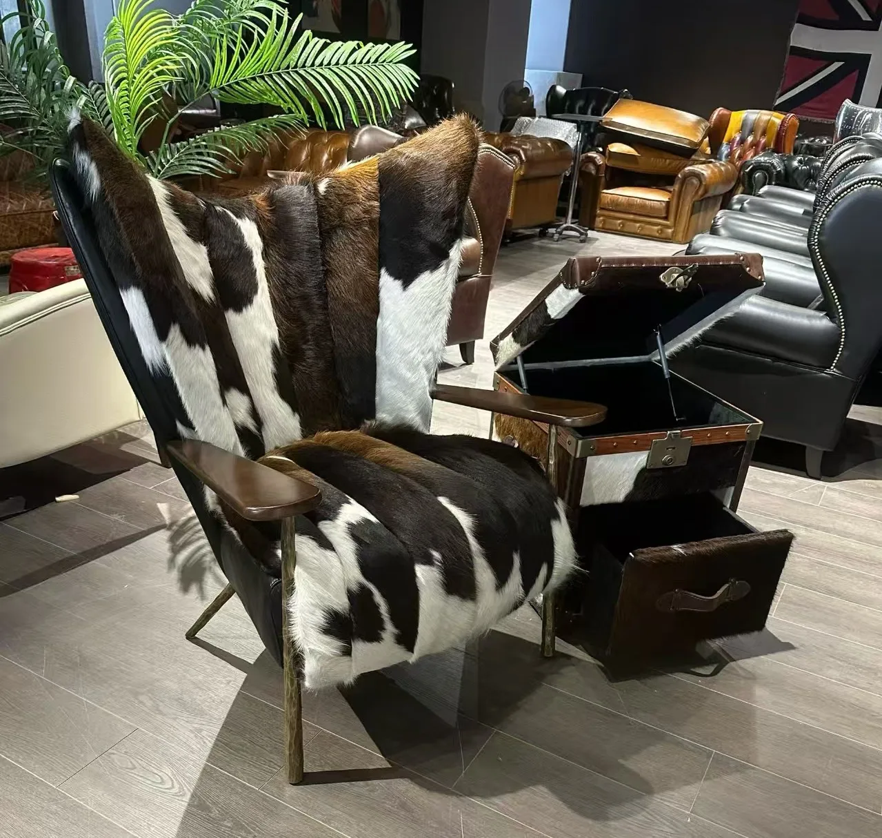 Vintage industrial style luxury leather sofa chair, forged loft style apartment bedroom dining room living room furniture