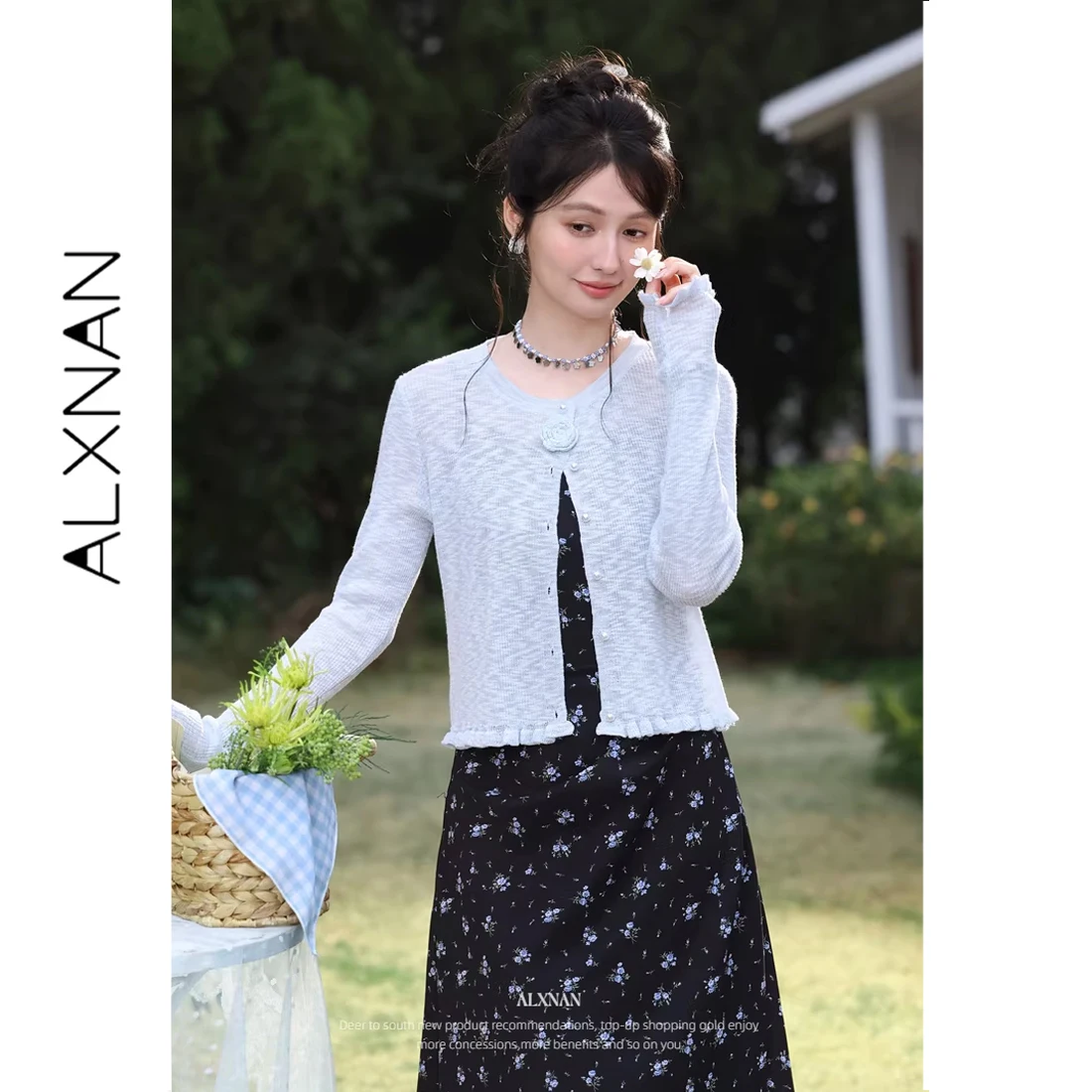 

ALXNAN Светло-голубой вязаный кардиган с 3D-вышивкой и жемчужными пуговицами, женский топ с длинными рукавами, новинка весны 2026, тонкая верхняя одежда, женская модель L62523SY