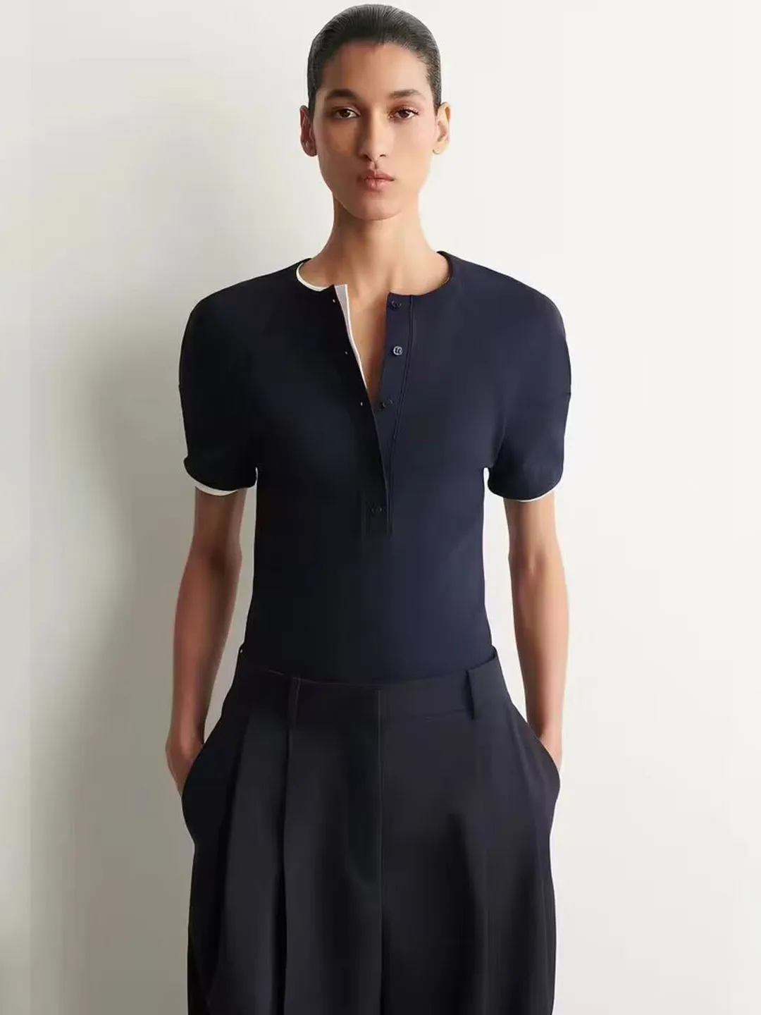 

Slim Fit Summer New Arrival Women's T-Shirt Casual Style Cotton Short Sleeve Overhead round Neck Blue Button Detail Henry Collar