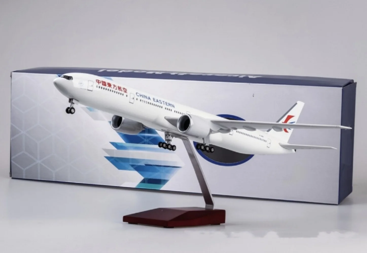 

1:157 Scale 47cm China Eastern Airways B777 Aircraft Models With Light And Wheels Diecast Resin Airplane Toys Static Collection
