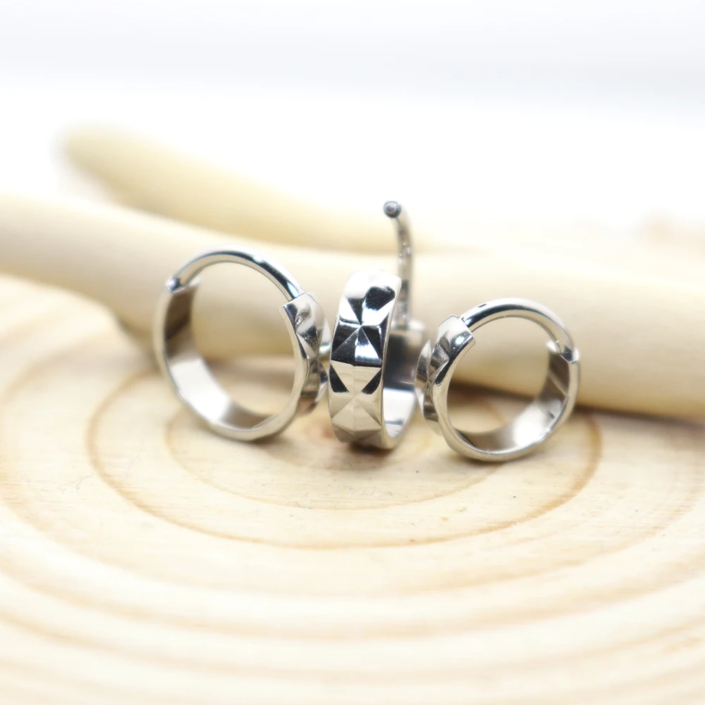 QM ASTM F136 Titanium Hoop Clicker Nose Ring Earrings Helix Lobe Body Piercing Jewelry