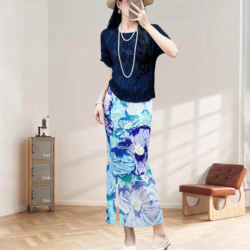 

Miyake Pleated Skirt Set Plisse Set Miyake Fold 2025 Summer Black Pleat Top Print Bustier Skirt Pleats Set Women Casual Clothing