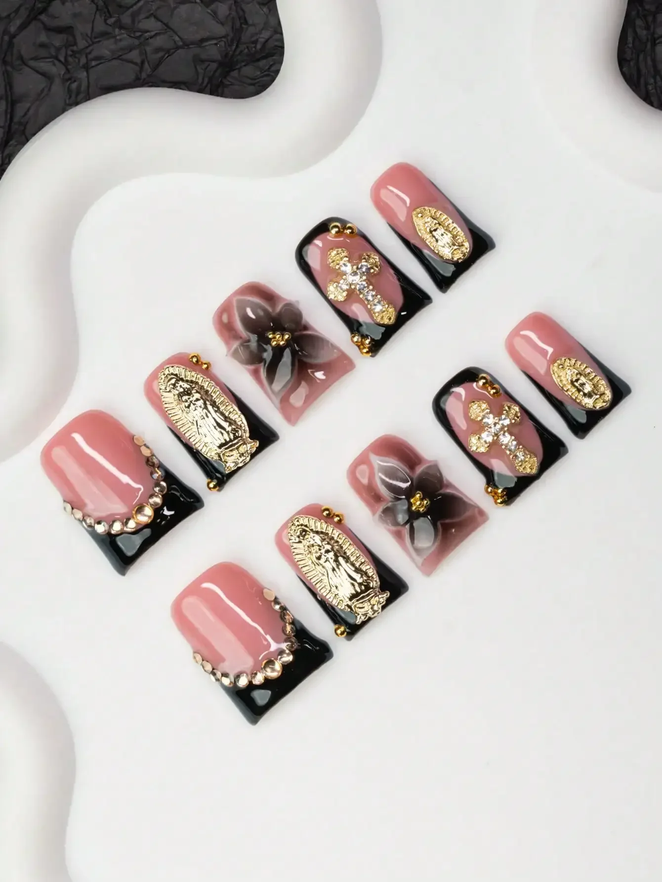 

10pcs/Set Handmade Y2K Baddie Style Acrylic Nails, Nude & Black Color With French Tips, Carved Patterns, Rhinestones, Cross & Sa