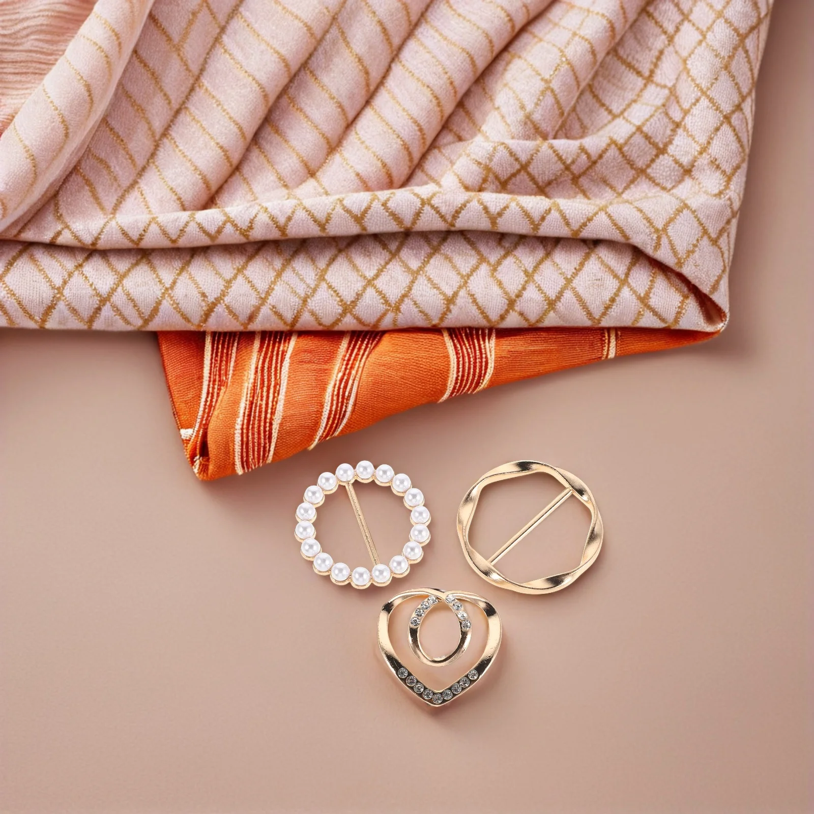 

9Pcs Waist Tightener Clips Pearl Rhinestone Shirt Clip Buckle for Sweater Shawl Scarf T-Shirt Dress Accessories