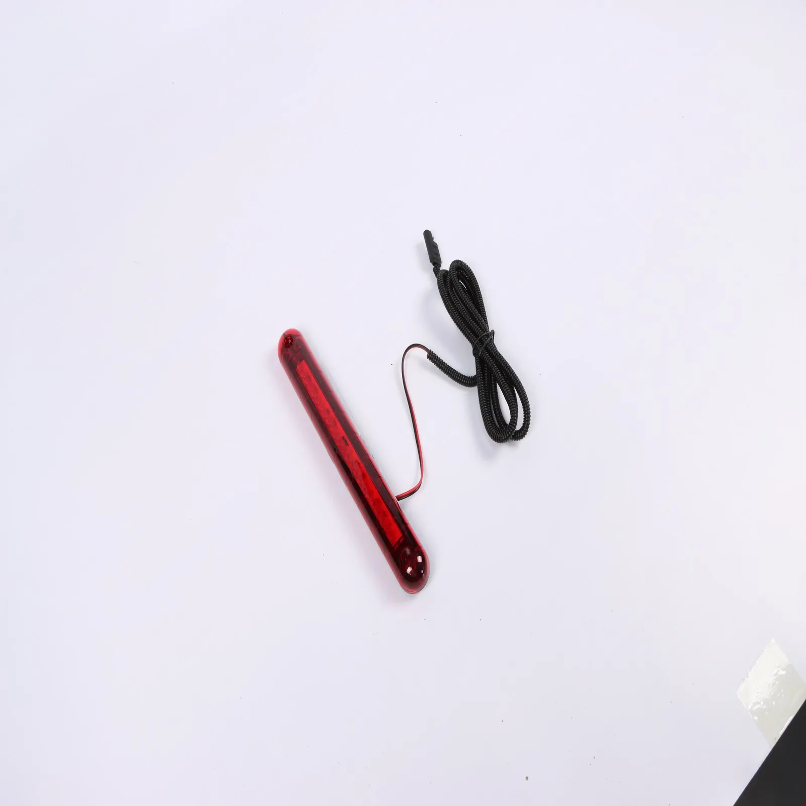 

Универсальный красный 24 светодиода 12 В с высоким креплением, 3-й стоп-сигнал, центральный стоп-сигнал для автомобилей, внедорожников, грузовиков