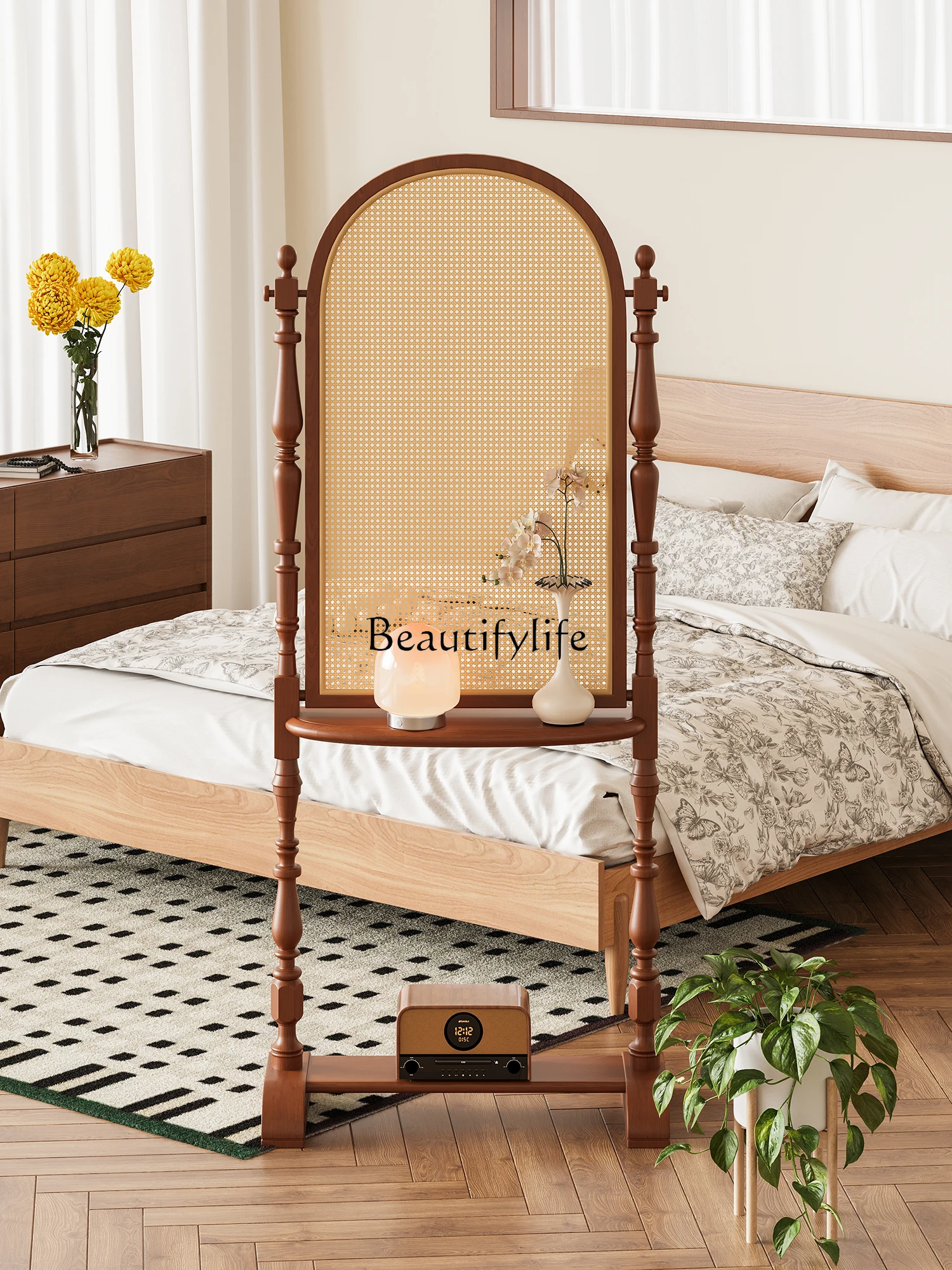 Vintage Solid Wood Rattan Screen for Artists, Living Room, Bedroom Partition Screen