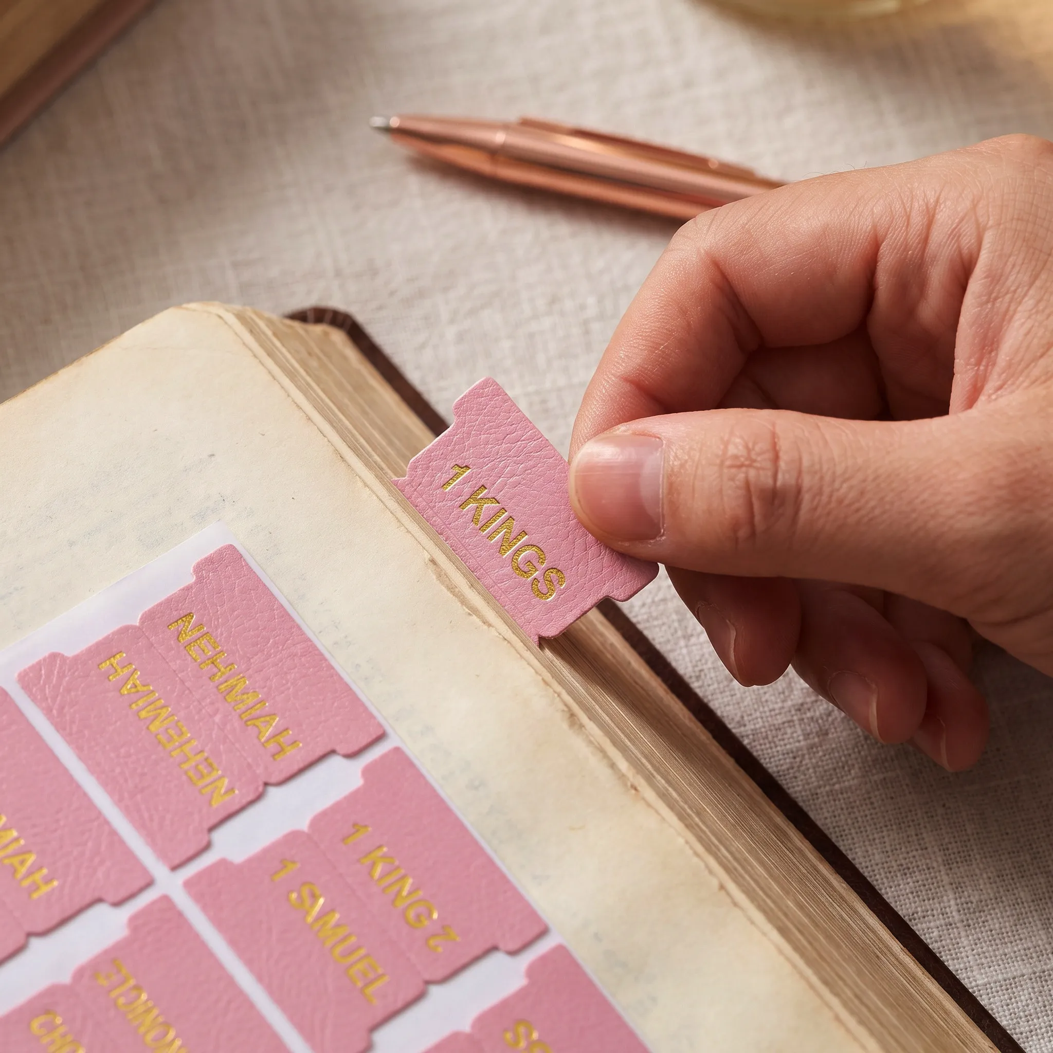 80Pcs PU Bible Tabs Scripture Index Stickers Pink Bible Study Supplies Navigation Labels Book Markers Blank Index Tabs