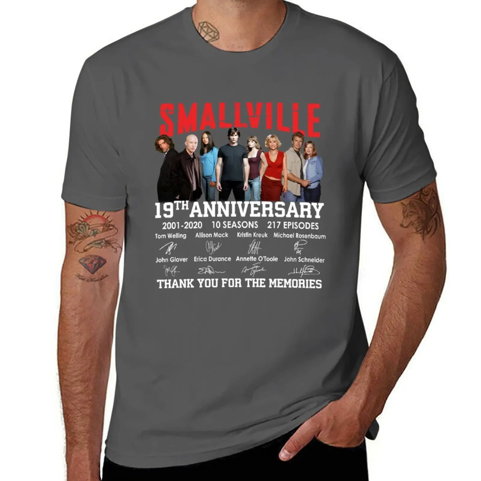 Smallville 19th Anniversary 2001 2020 10 Seasons 217 Episodes Signatures Thank You For The Memories, T-Shirt