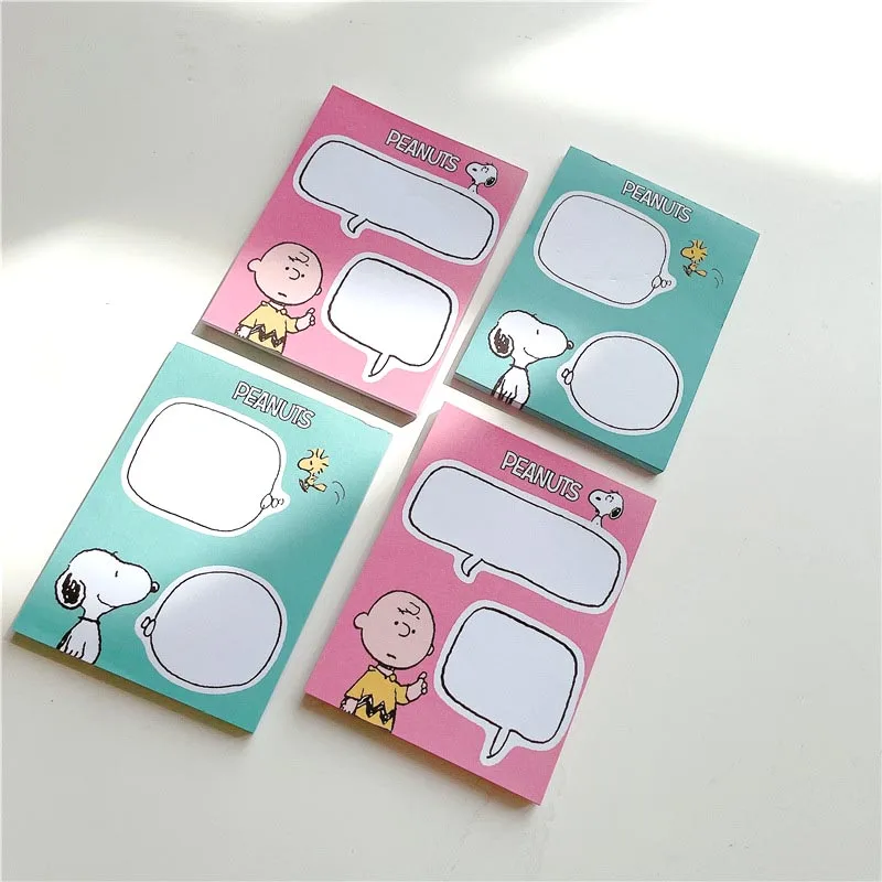 Imagem -02 - Kawaii Snoopy Memo Pad Sticky Note Cão dos Desenhos Animados Notebook Etiqueta de Papelaria Notepad Post Escritório Material Escolar 12 Pcs por Lote