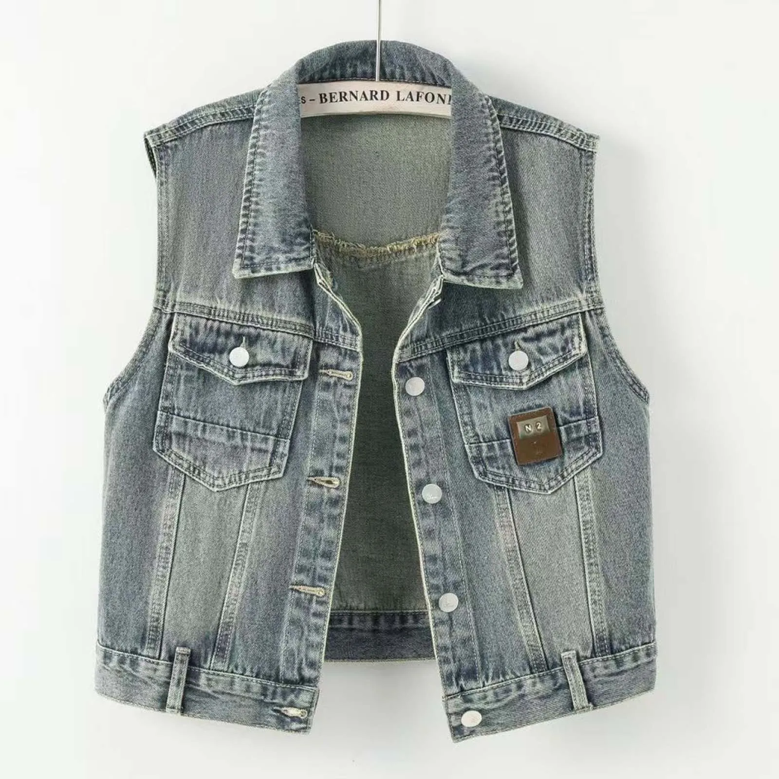 Women Stylish Distressed Lapel Denim Vest Sleeveless Chest Pockets Front Button-down Tank Top Jean Jacket for Daily Casual