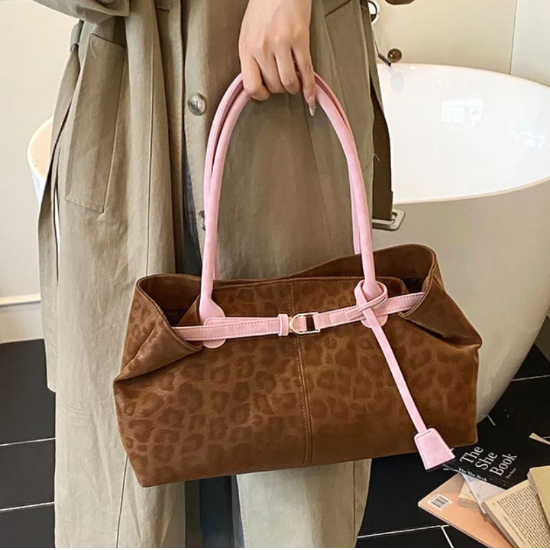 Vintage Fashion Shop - Винтажная сумка-тоут с леопардовым принтом, декоративным