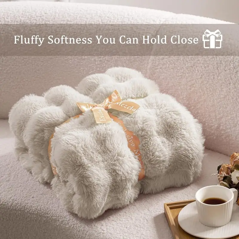 Throw Blanket,3D Bubble Blankets Faux Rabbit Fur Mink Plush Throw for Couch, Sofa and Bed, Soft Thick and Warm for Women, 670GSM