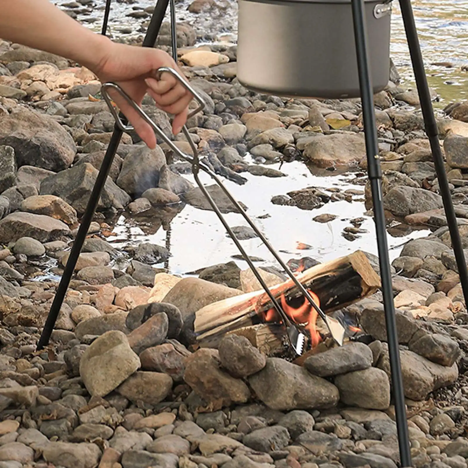 pinca-de-carvao-para-churrasco-em-aco-inoxidavel-com-cabo-extensivel-de-55cm-para-uso-externo-pinca-para-lenha-e-coletor-de-lixo
