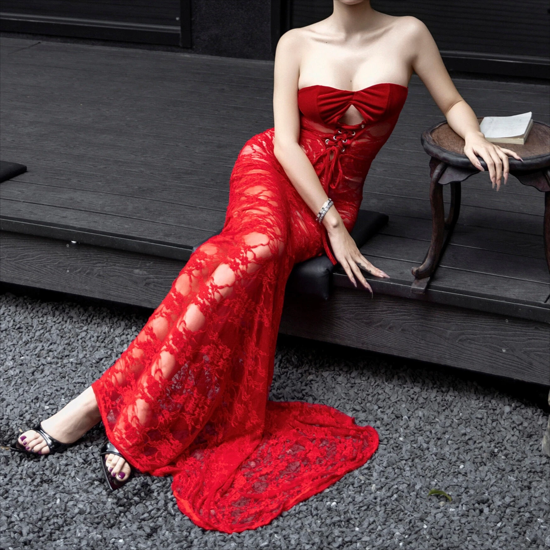 فستان دانتيل أحمر للنساء برقبة مائلة وحمالات رفيعة أنيقة وأنيقة ماكسي فيستدوس ضيقة بدون أكمام ملابس حفلات صيفية للسيدات #4